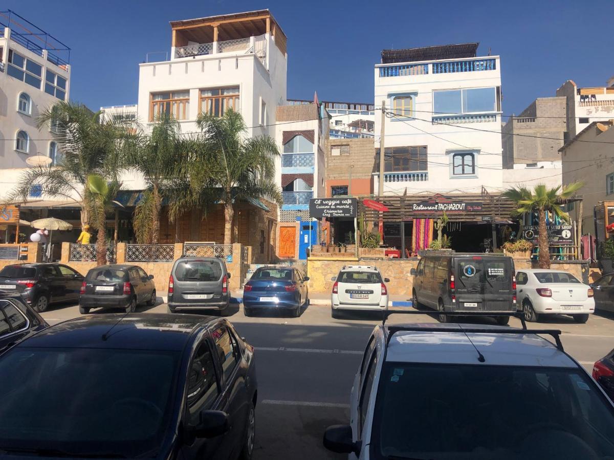 Surf & Skate Hostel Taghazout Exterior photo